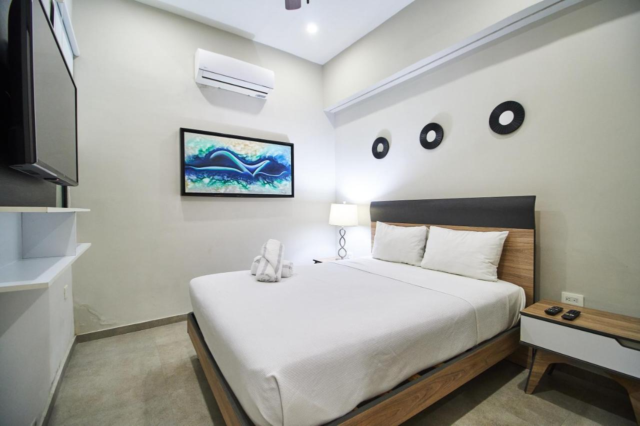 Aparthotel Torre 42 Playa Del Carmen By Lockey Exteriér fotografie